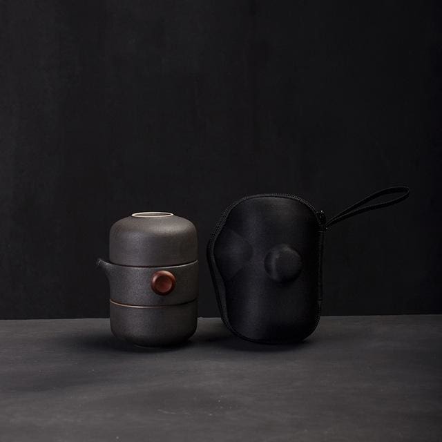 Portable Artisan Tea Set – Teapot, 2 Cups & Travel Bag