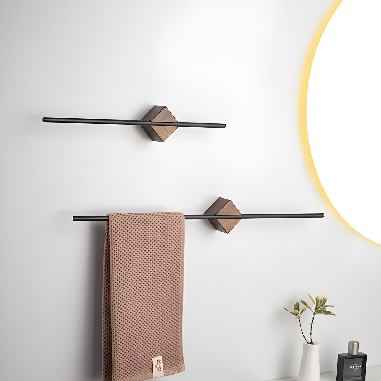 Modern Wall-Mounted Towel Rack for Stylish Spaces