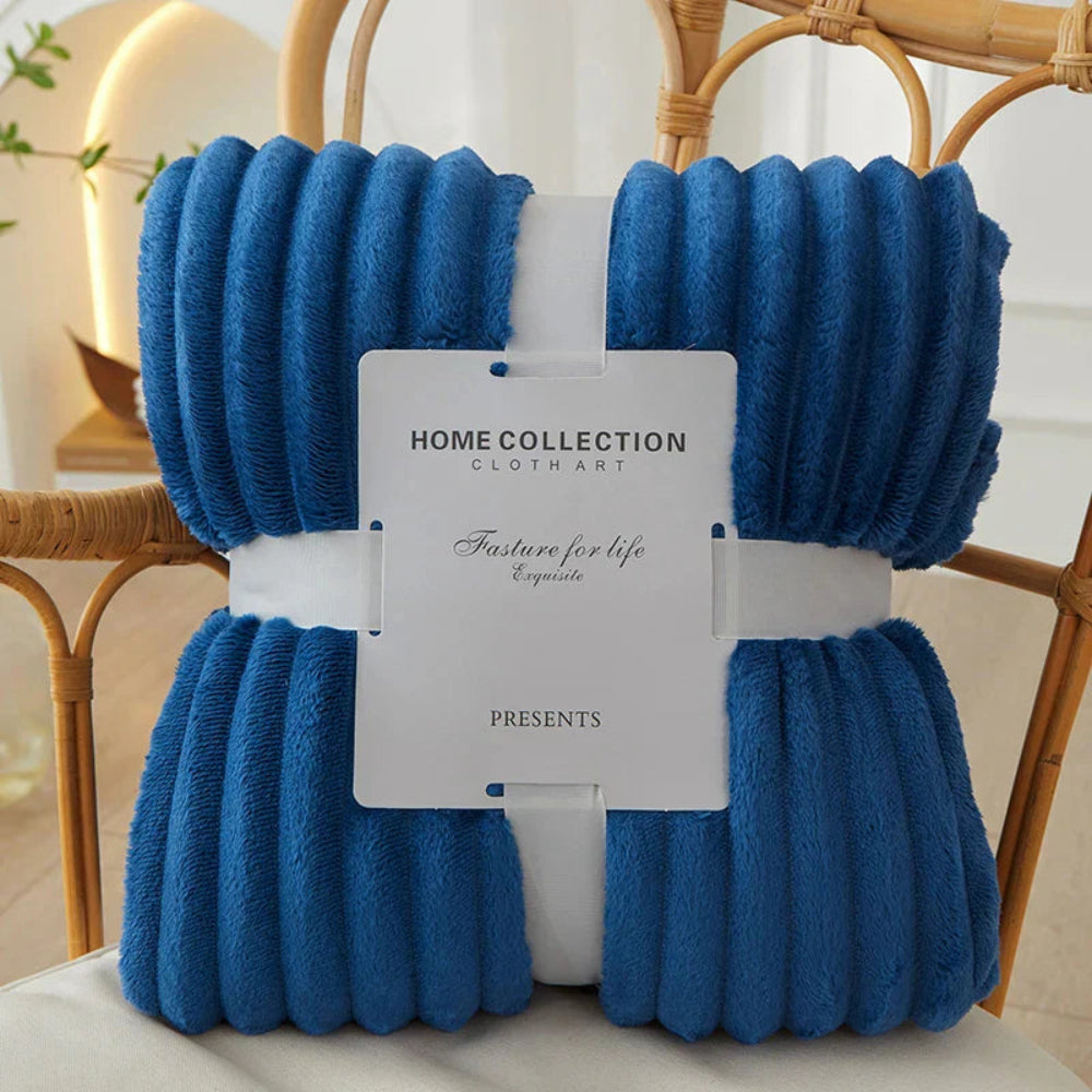 Chic Striped Fleece Throw Blanket for Ultimate Comfort