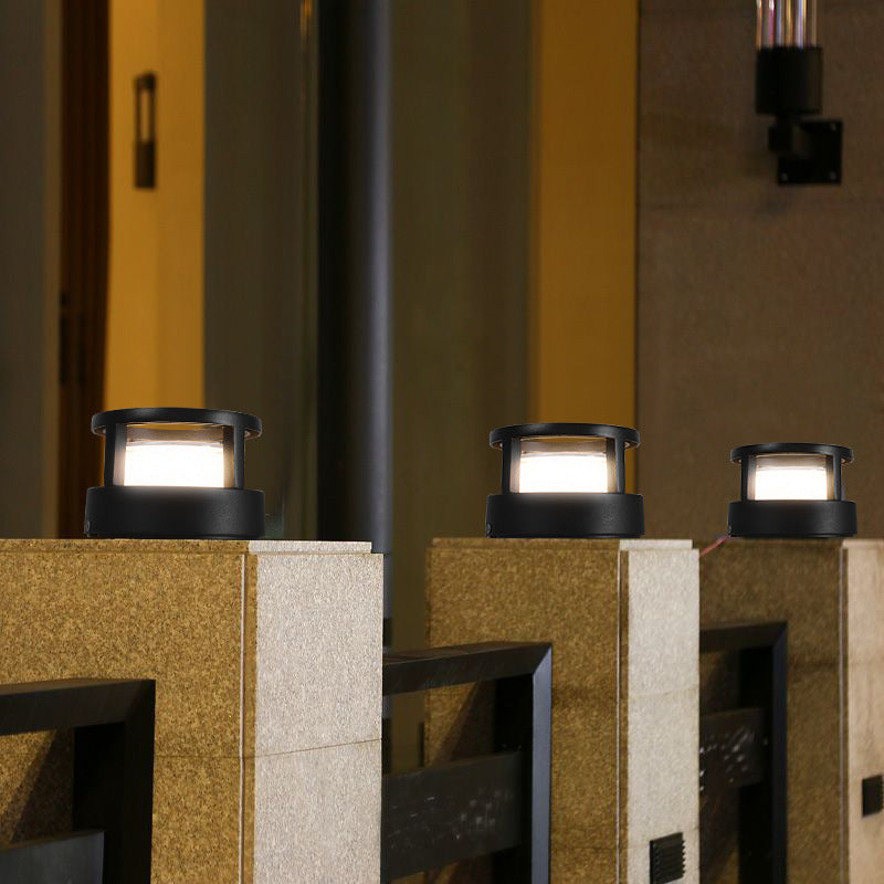 Sleek Outdoor LED Lantern – Weatherproof Aluminum Structure