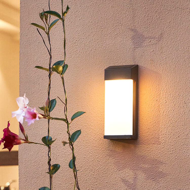 Sleek Solar Wall Light with Glass Shade in Contemporary Design