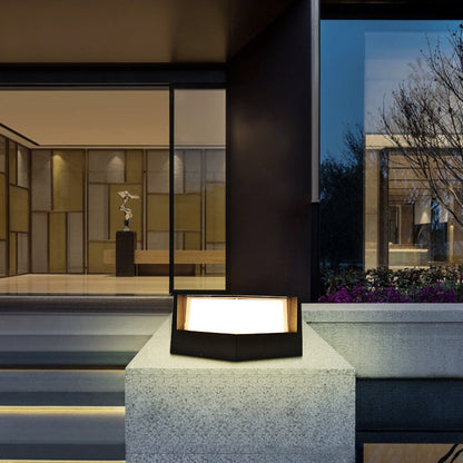 Sleek Outdoor LED Lantern – Weatherproof Aluminum Structure