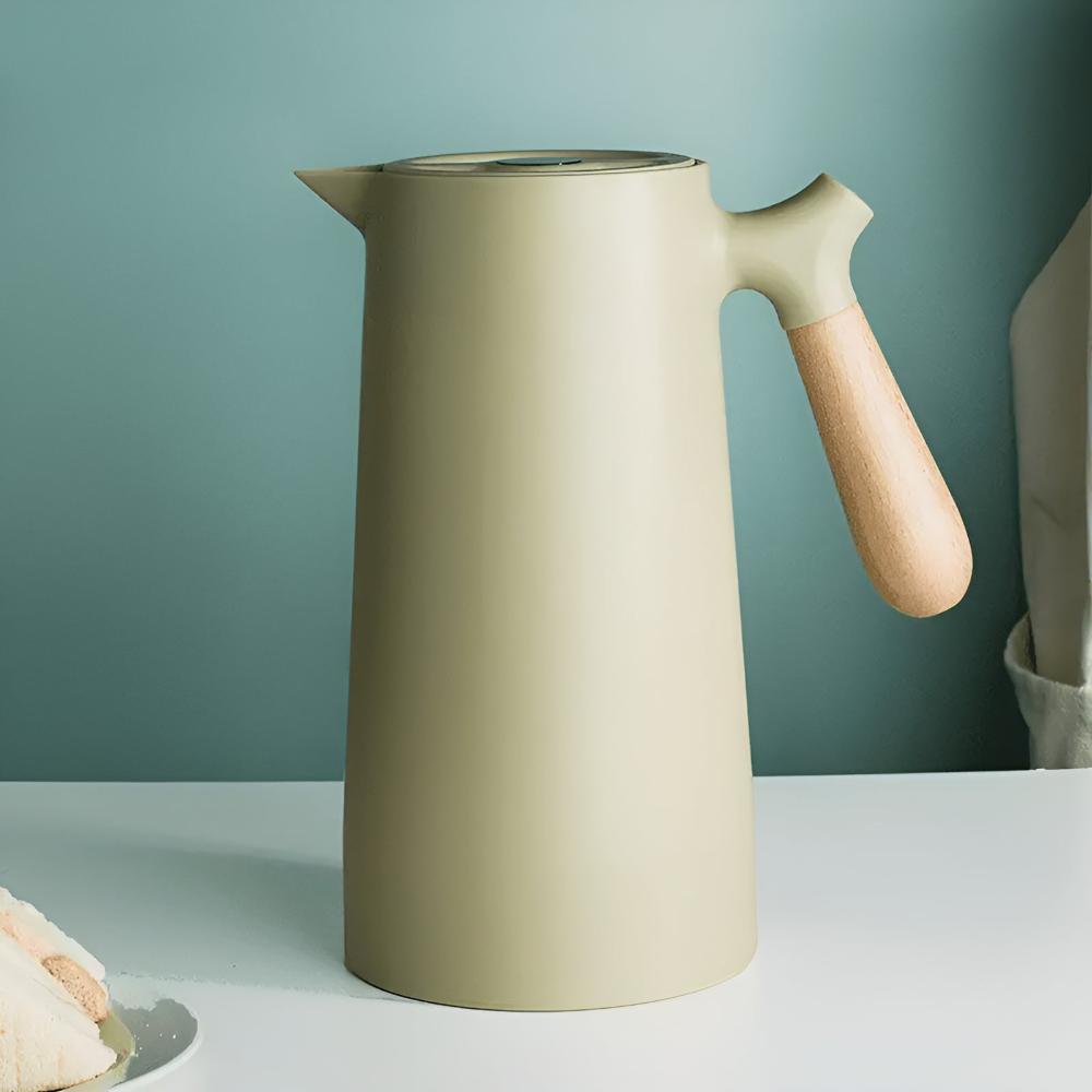 Elegant Insulated Carafe with Comfortable Grip