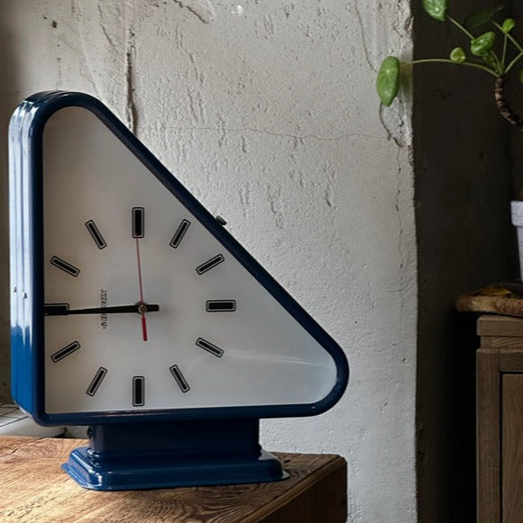 Elegant Dual-Sided Geometric Wall Clock for Modern Spaces