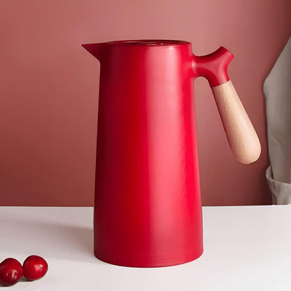 Elegant Insulated Carafe with Comfortable Grip