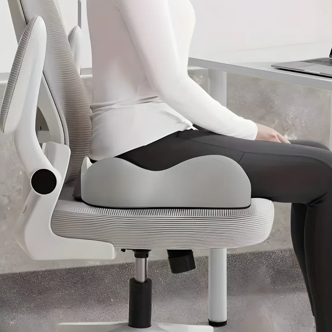 3-Zone Seat Cushion with Ergonomic Design