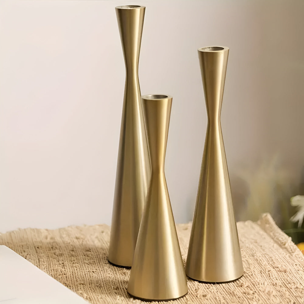 Sophisticated Candle Holder Trio for Stylish Home Ambiance