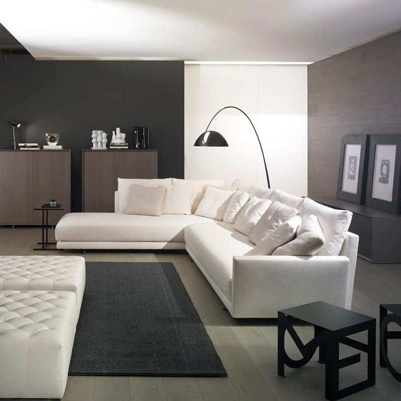 Elegant Arc Floor Lamp with Sleek Black Finish