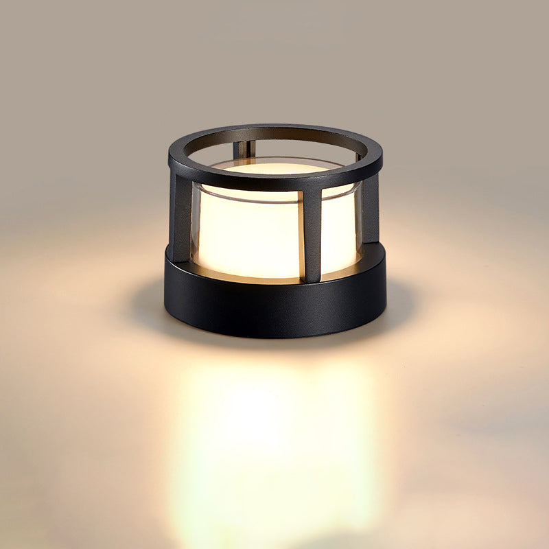 Sleek Outdoor LED Lantern – Weatherproof Aluminum Structure