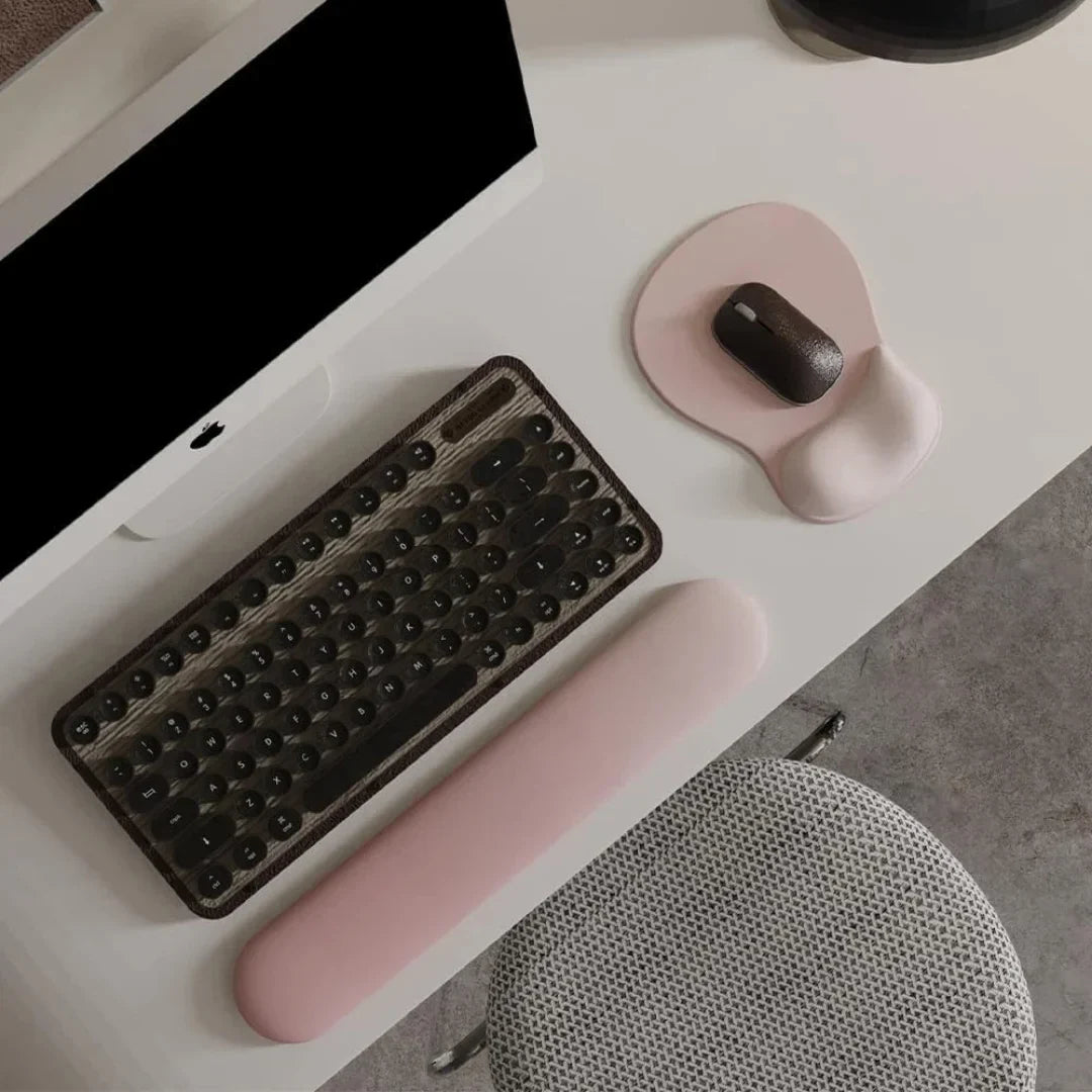 Wrist Support Mouse Pad for Comfort and Ergonomics