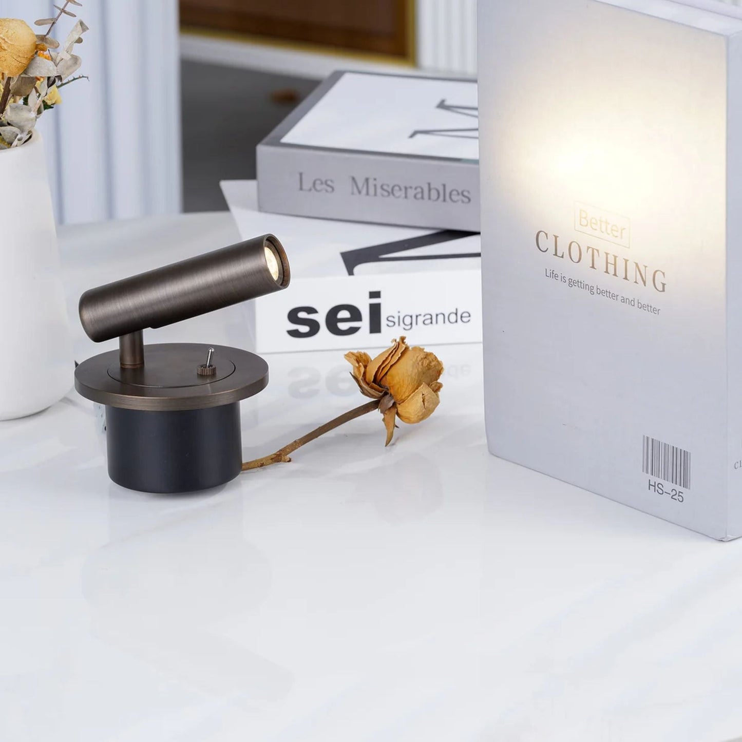 Versatile Adjustable Metal Wall Lamp for Reading & Ambiance