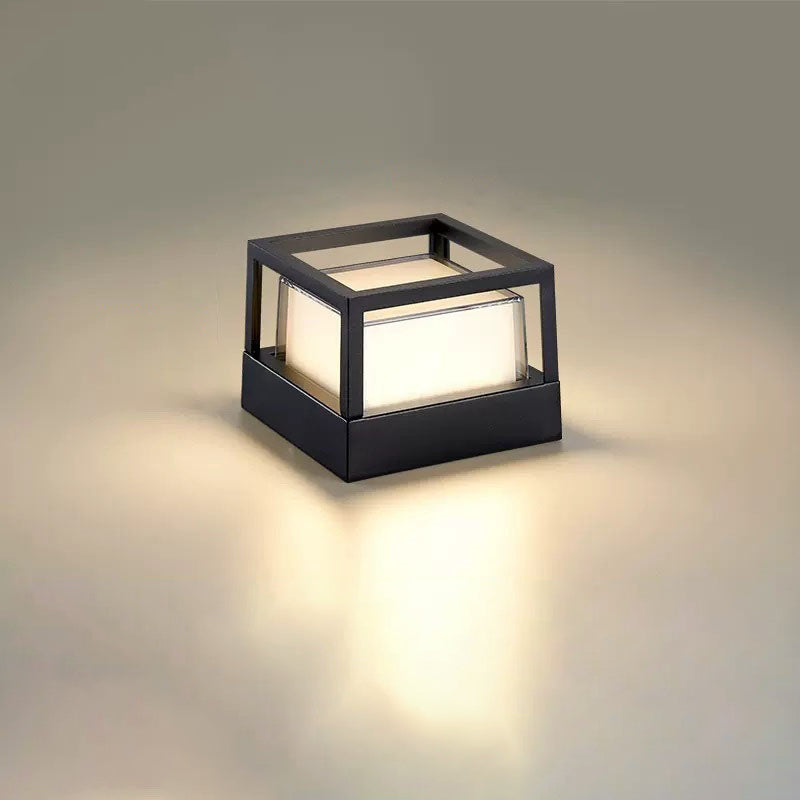 Sleek Outdoor LED Lantern – Weatherproof Aluminum Structure