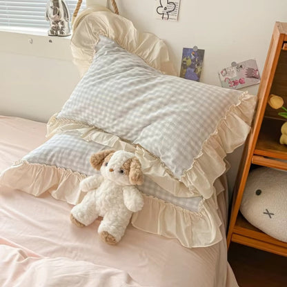 Charming Plaid Bedding Set with Elegant Ruffles