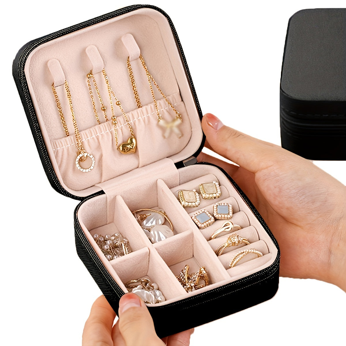 Chic Travel Jewelry Storage Case - Perfect Gift for Mom