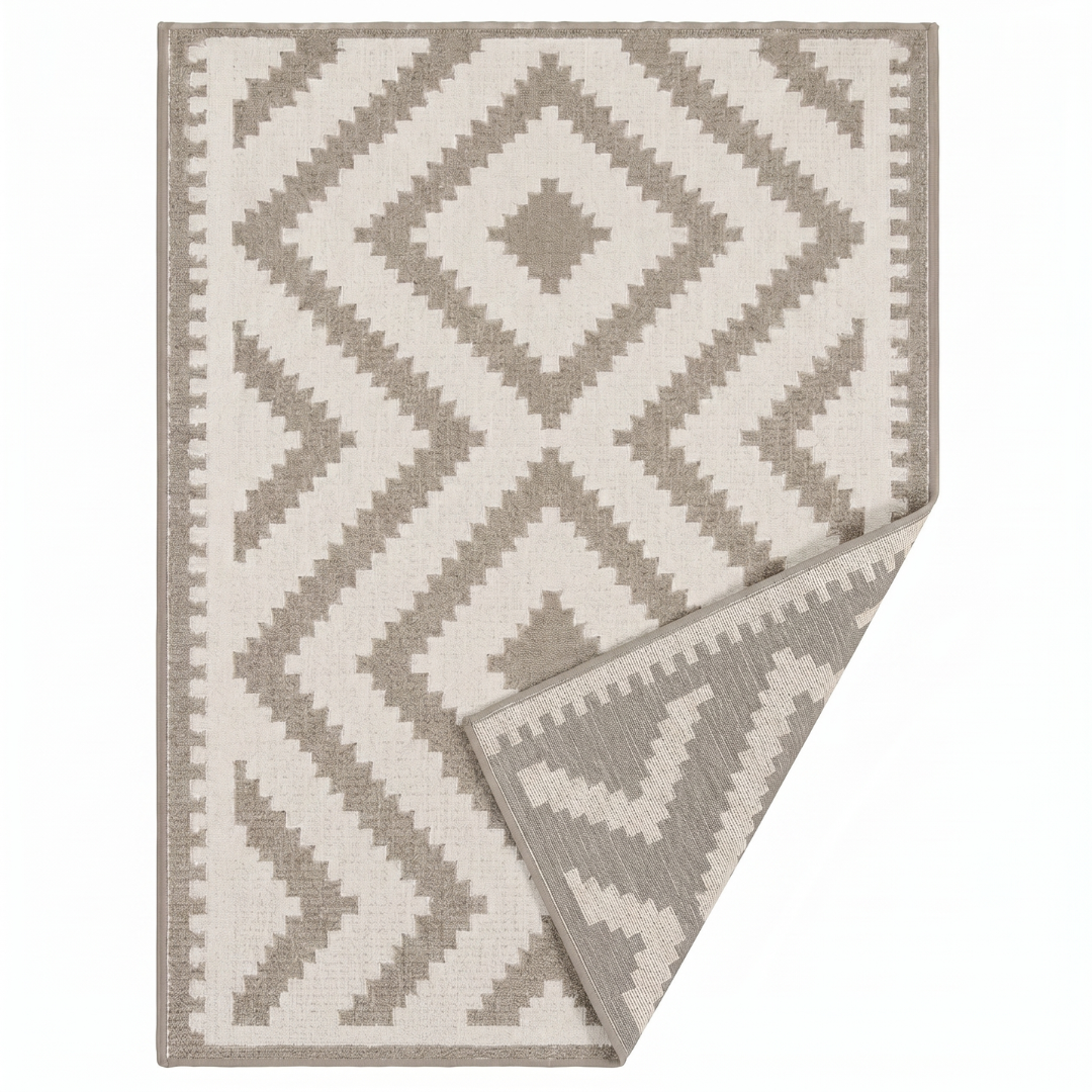 Water-Resistant Reversible Rug for Outdoor Use – 6x9 ft for Patio, Deck, RV
