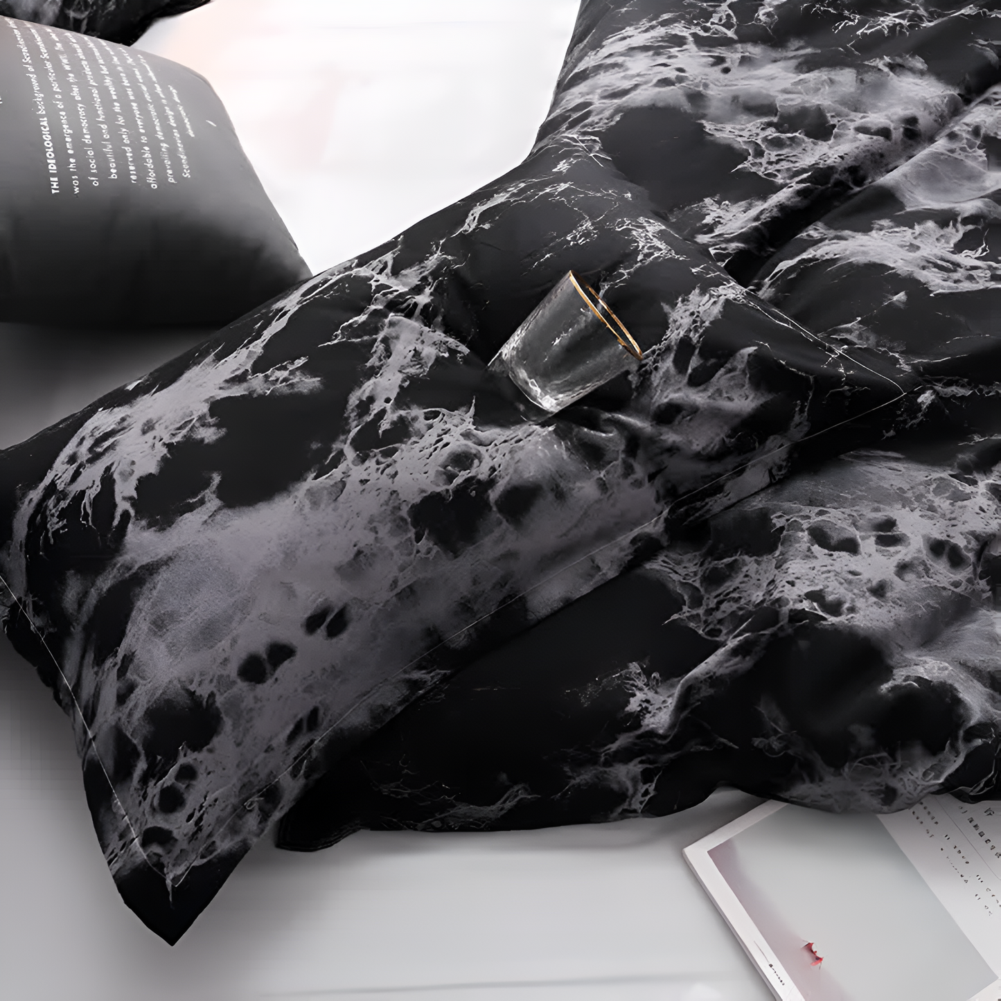 Elegant Black Marble-Inspired 3-Piece Bedding Collection