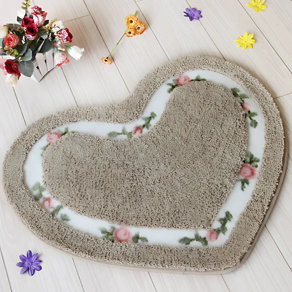 Bath Mat Heart-Shaped Tufted Microfiber & Non-Slip