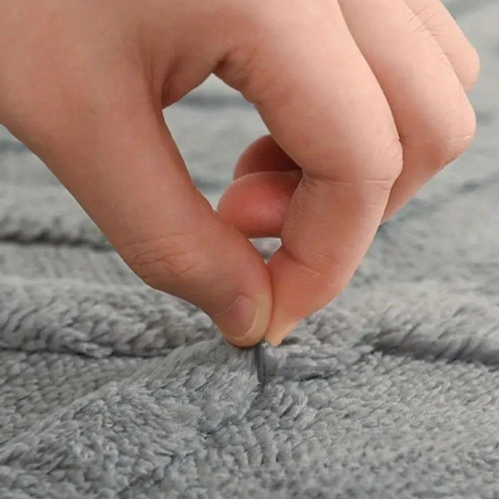 Bath Mat Ultra-Soft Microfiber & Slip-Resistant