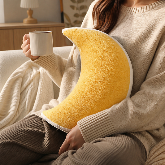 Boucle Polyester-Cover Moon Cushion (Polycotton Fill)