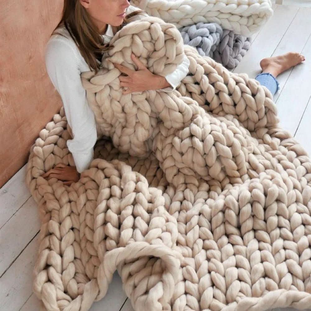 Chunky Wool Yarn Soft Fluffy Texture