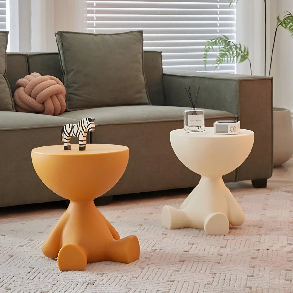 Coffee Table Round Plastic Compact Space-Saving Lightweight