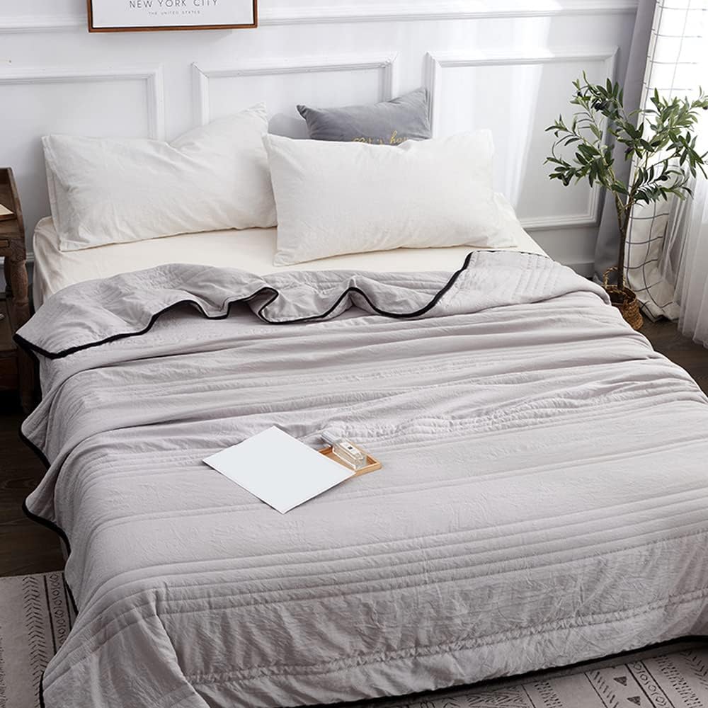 Cooling Blanket Instant-Cooling Breathable Hypoallergenic