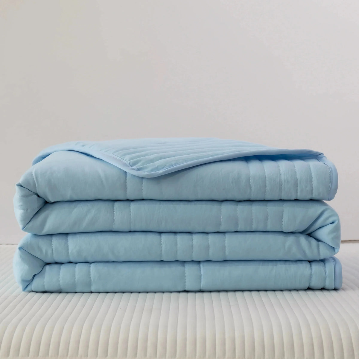 Cooling Blanket Lightweight & Breathable Soft-Touch