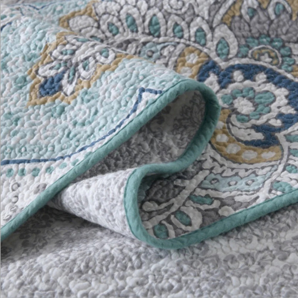 Coverlet Set Queen 91x98 Reversible Paisley Soft Breathable
