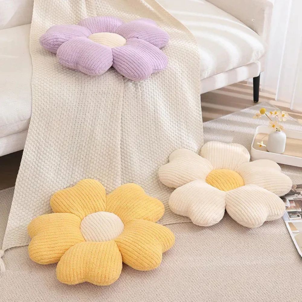 Cushion Flower-Shaped Breathable Microfiber & Foam 20 Inch