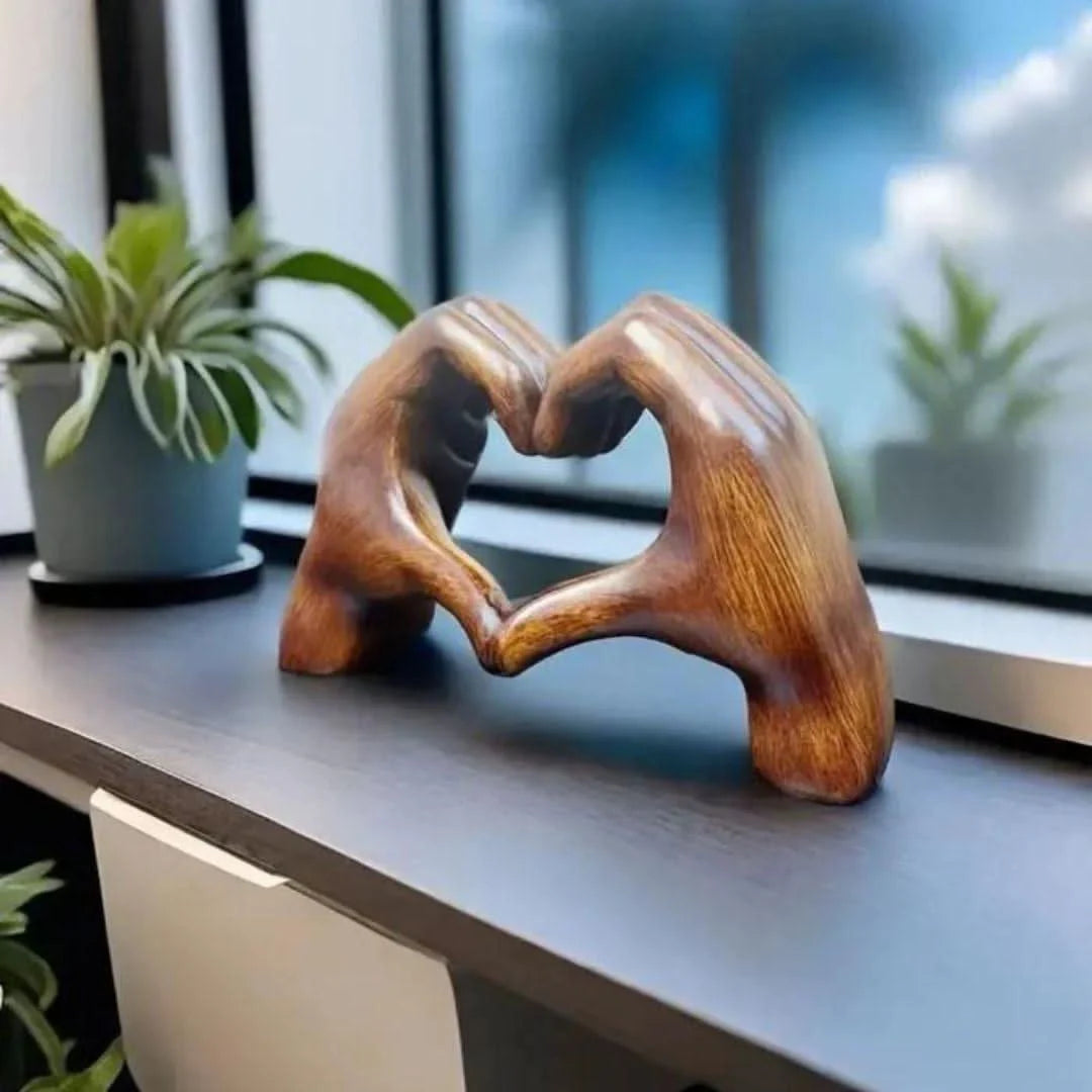 Decorative Figurine Resin Sculptural Love Design