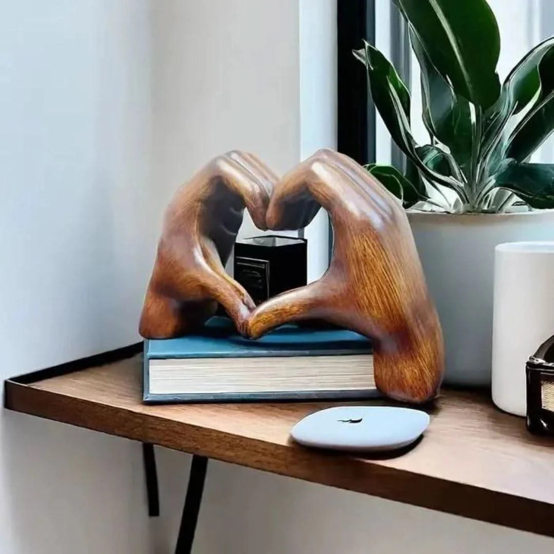 Decorative Figurine Resin Sculptural Love Design