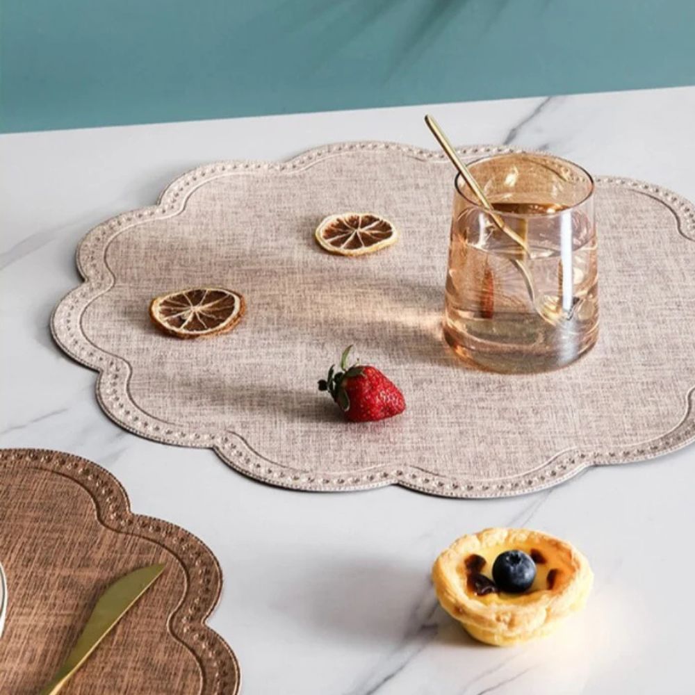 Dinner Placemat Scalloped Waterproof PU Leather Non-Slip Backing