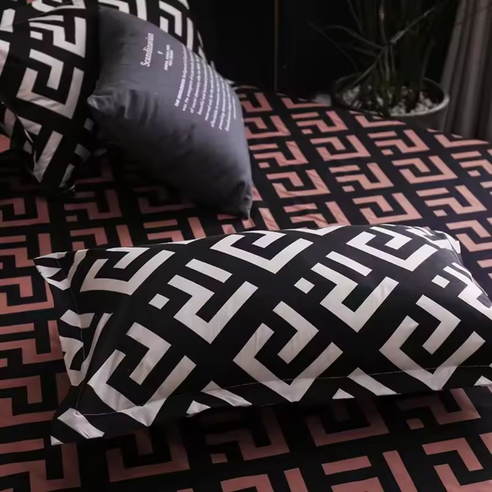 Duvet Cover Set Breathable Microfiber Geometric 3-Piece