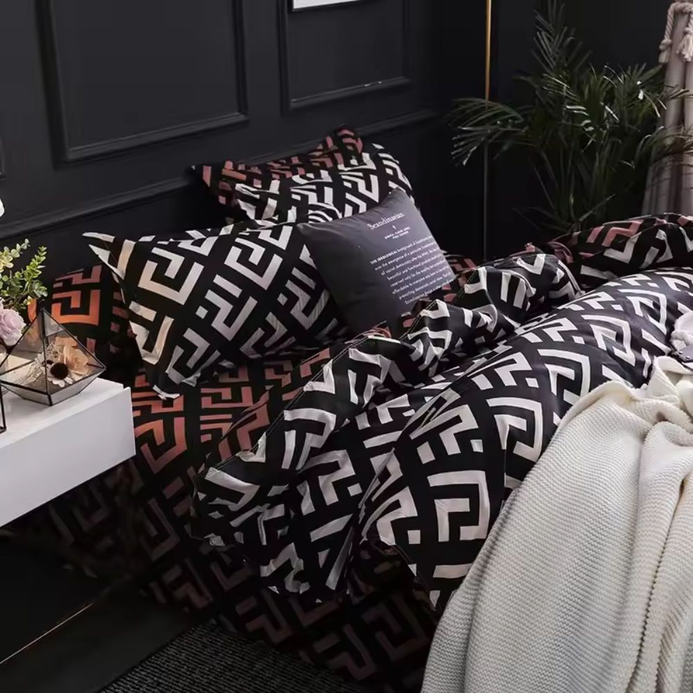 Duvet Cover Set Breathable Microfiber Geometric 3-Piece