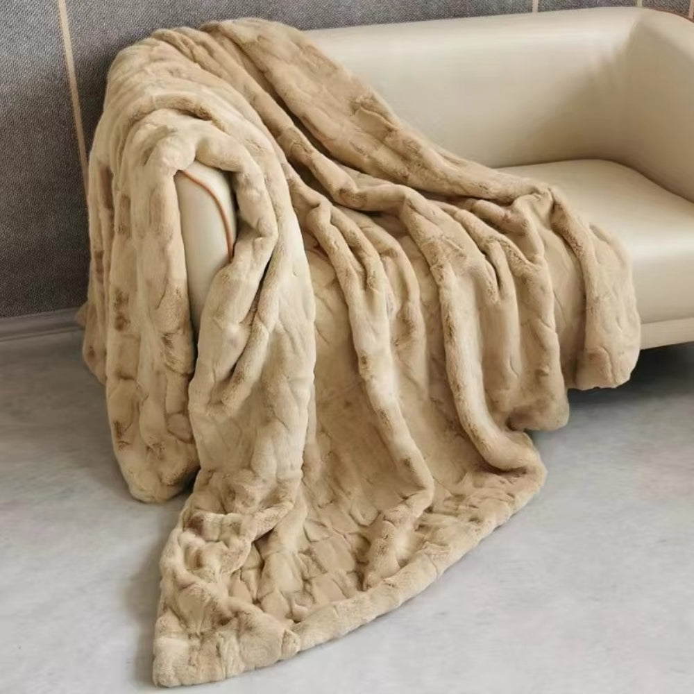 Faux Fur Blanket Double-Layer Ultra-Soft & Machine Washable