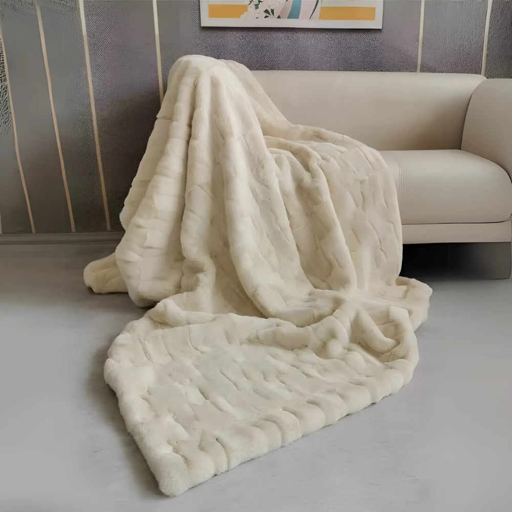 Faux Fur Blanket Double-Layer Ultra-Soft & Machine Washable