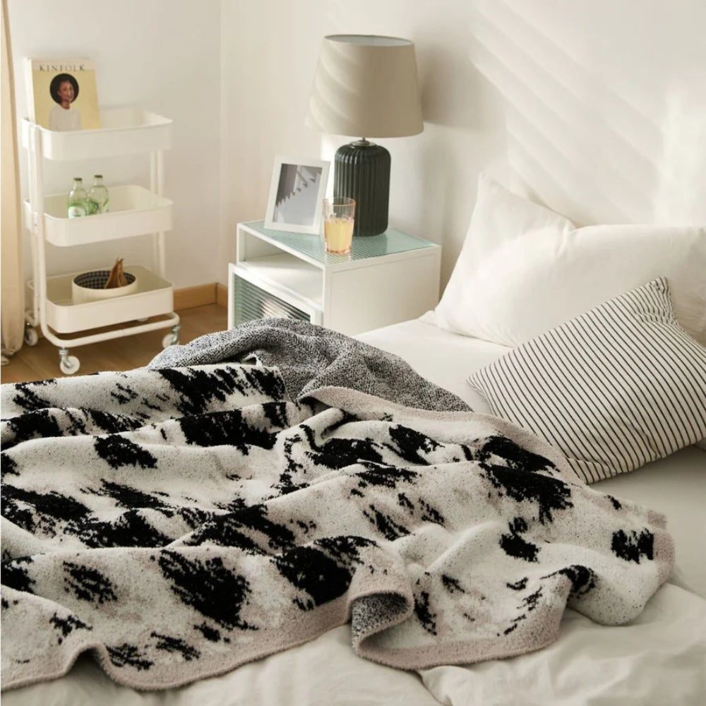 Fuzzy Knit Throw Blanket Cotton Microfiber Black & White