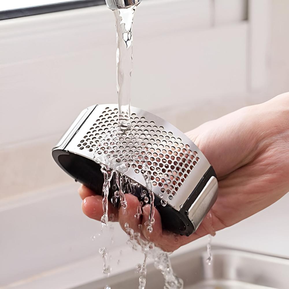 Garlic Press Stainless Steel & Foldable Handle
