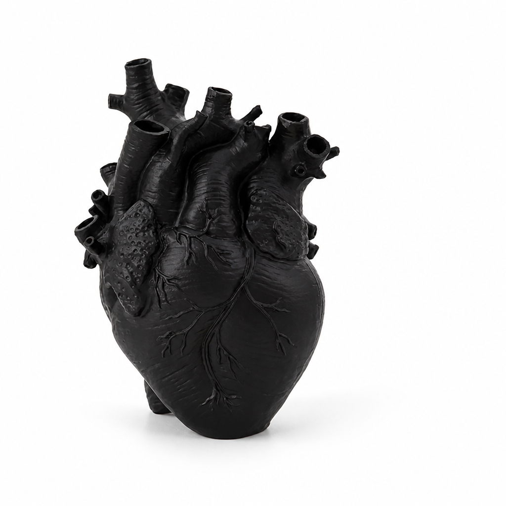 Heart-Shaped Tabletop Flower Vase (16.5-Cm)