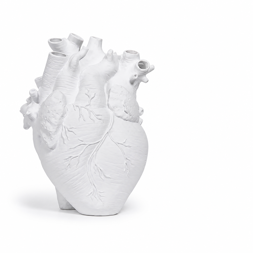 Heart-Shaped Tabletop Flower Vase (16.5-Cm)