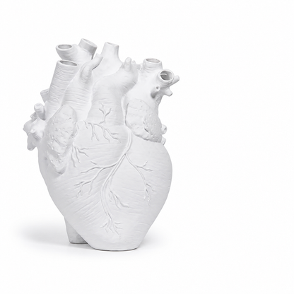 Heart-Shaped Tabletop Flower Vase (16.5-Cm)