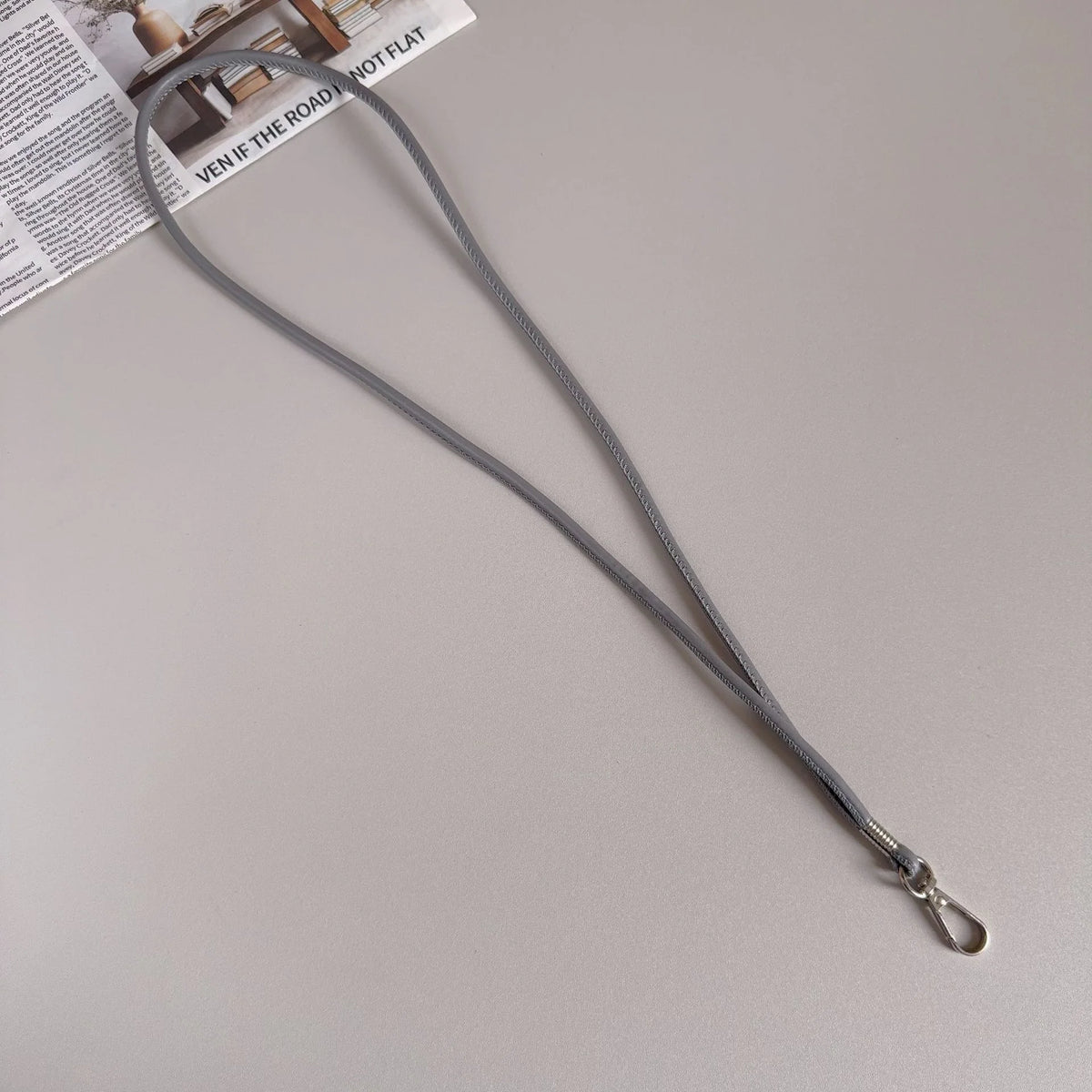 Key Holder Strap Leather Metal Clasp Lightweight Design