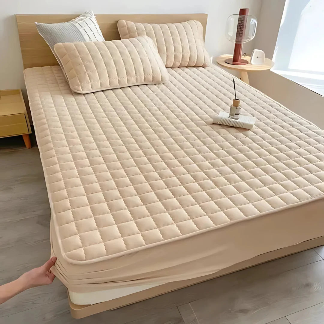 Mattress Protector Water-Resistant Quilted Breathable Machine-Washable Cover