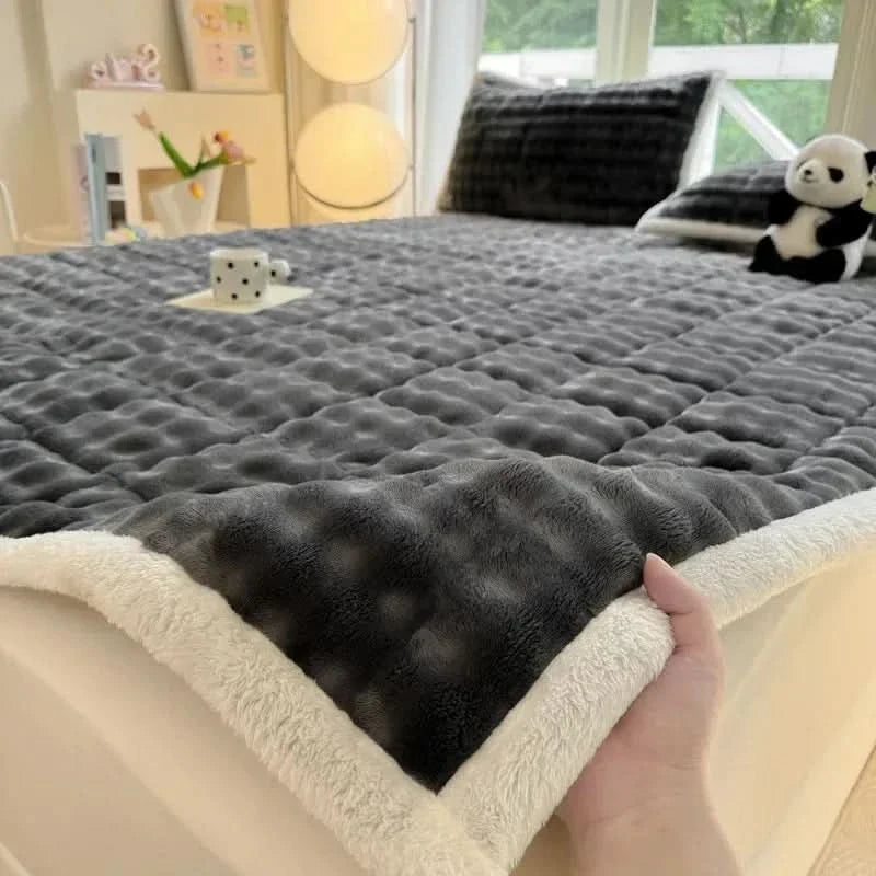 Mattress Topper Plush Microfiber Padded Foldable & Lightweight