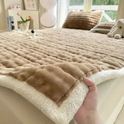 Mattress Topper Plush Microfiber Padded Foldable & Lightweight