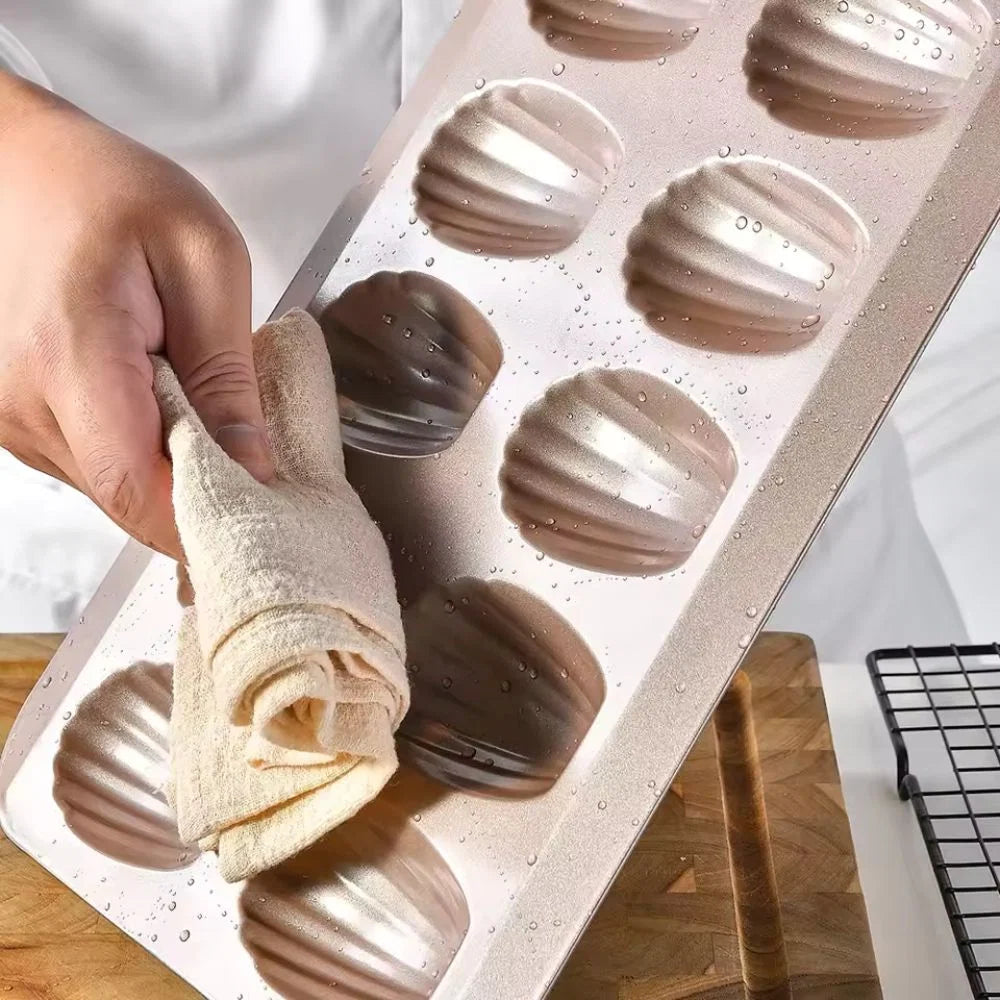 Mini Cake Mold Shell-Shaped Carbon Steel & Non-Stick