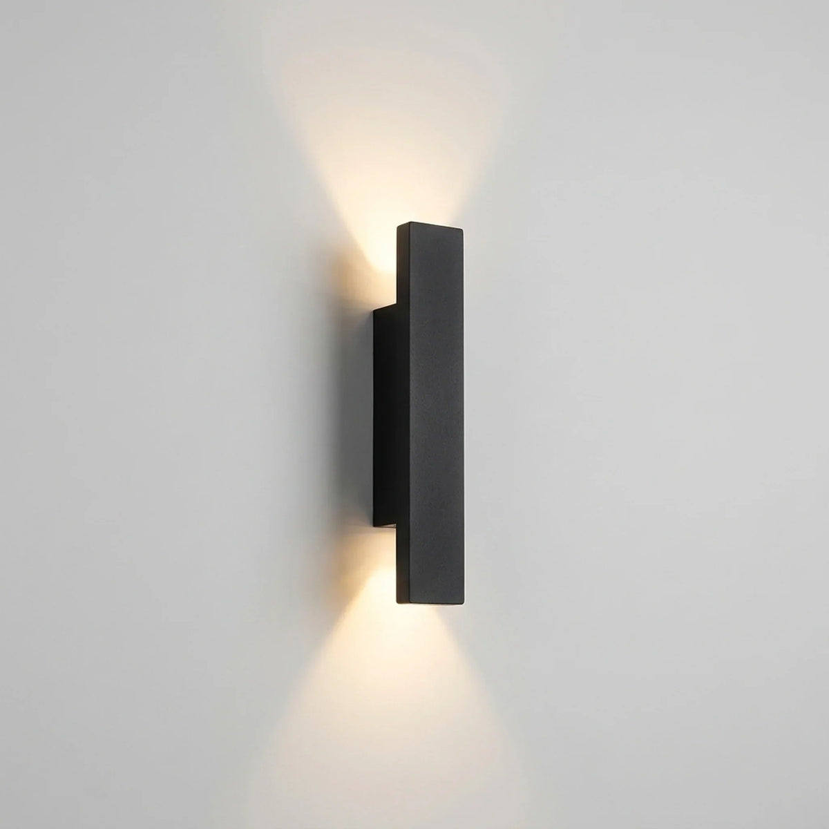 Outdoor Wall Light LED Up-And-Down IP65 Aluminum