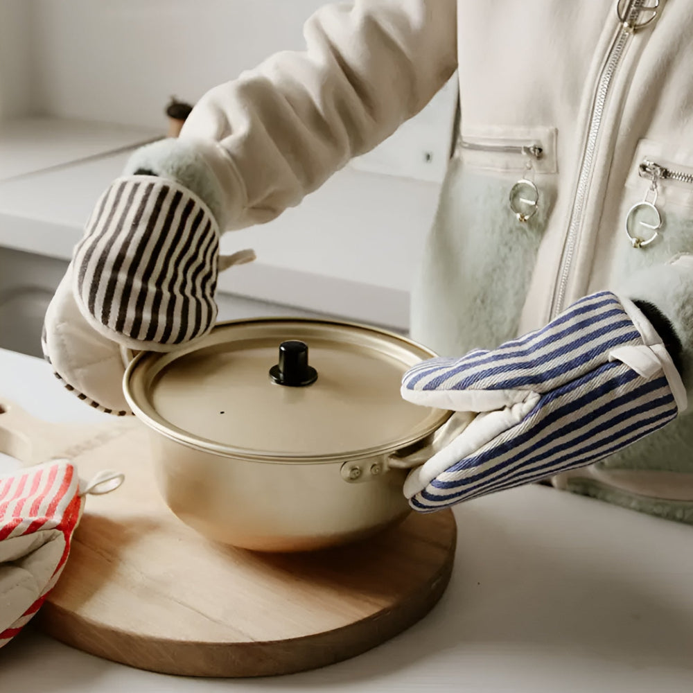 Oven Mitt Heat-Resistant Microfiber Hanging Loop