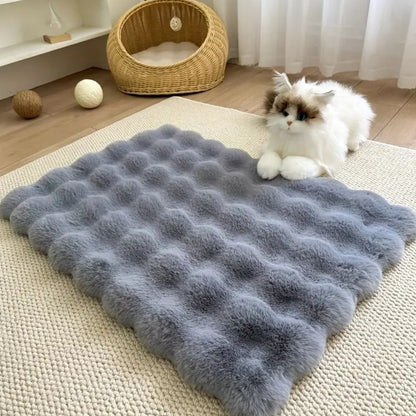 Pet Mat Luxury Faux Fur Non-Slip & Machine-Washable