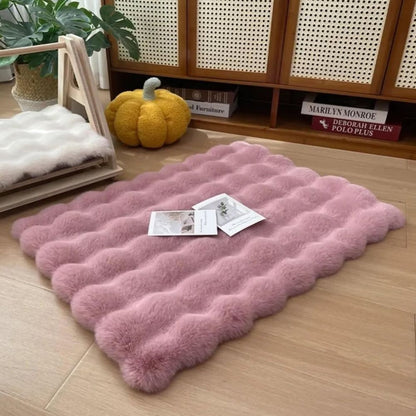 Pet Mat Luxury Faux Fur Non-Slip & Machine-Washable